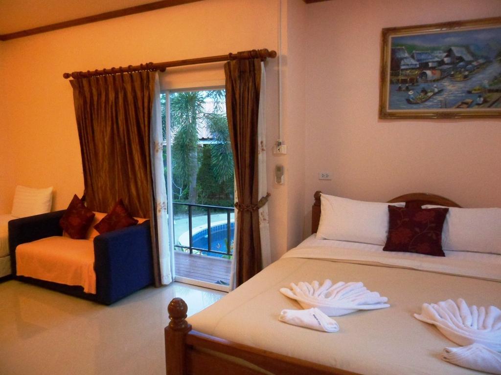 Pennapa Chalet Chalong Room photo
